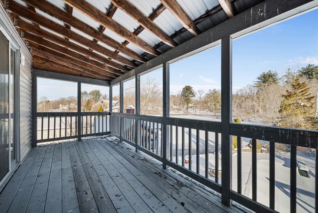 12 Melendy Road, Hudson, NH 03051