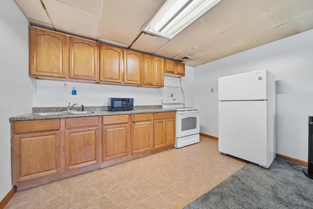 12 Melendy Road, Hudson, NH 03051