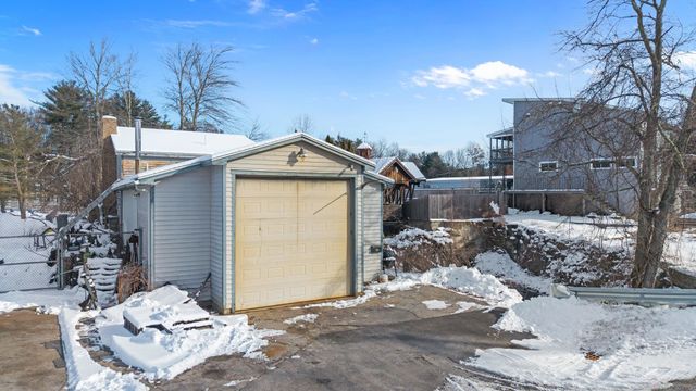 12 Melendy Road, Hudson, NH 03051