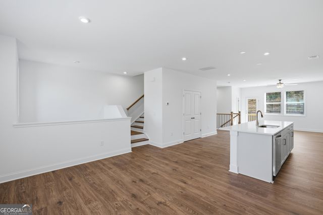 376 Sunset Hollow Street, Sugar Hill, GA 30518