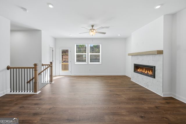 376 Sunset Hollow Street, Sugar Hill, GA 30518