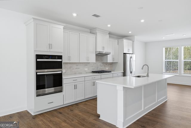 376 Sunset Hollow Street, Sugar Hill, GA 30518