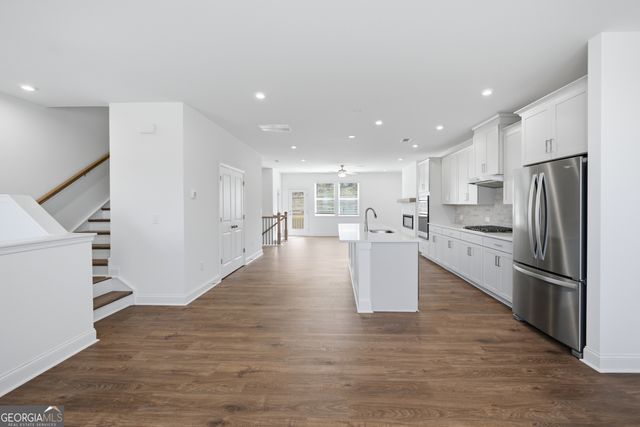 376 Sunset Hollow Street, Sugar Hill, GA 30518