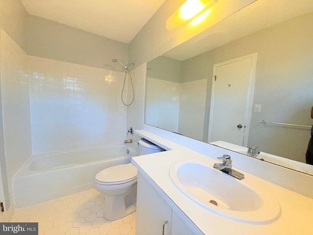 31 DREWES CT, Lawrenceville, NJ 08648