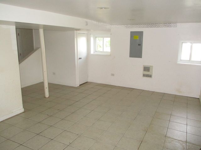 1324 Clinton Avenue, Berwyn, IL 60402