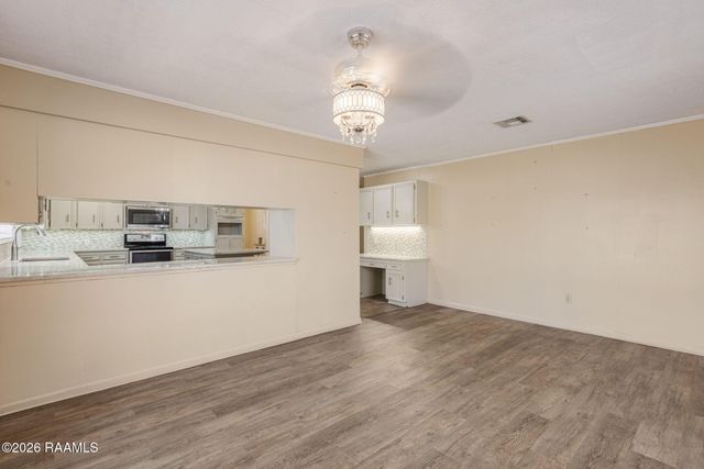 118 Garrigue Drive, Opelousas, LA 70570