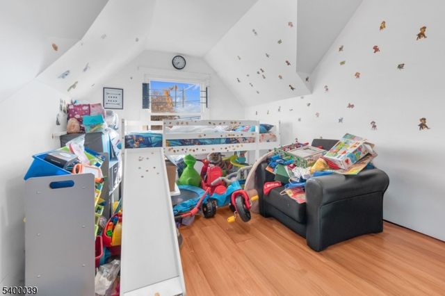 111 Murray St, Elizabeth City, NJ 07202