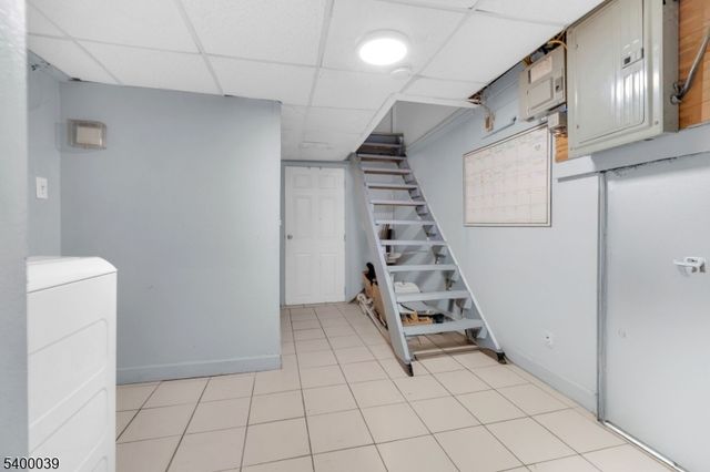 111 Murray St, Elizabeth City, NJ 07202