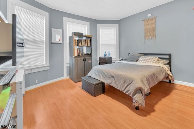 111 Murray St, Elizabeth City, NJ 07202