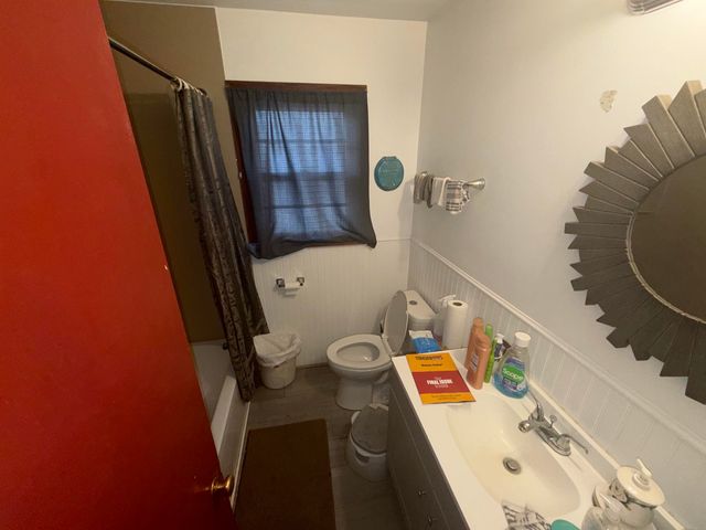 2201 S Broadview St, Wichita, KS 67218