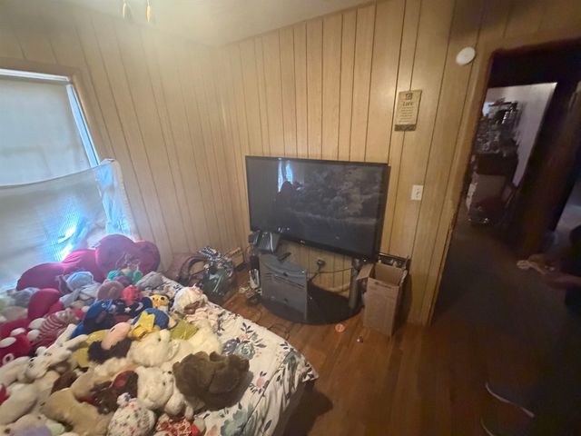 2201 S Broadview St, Wichita, KS 67218