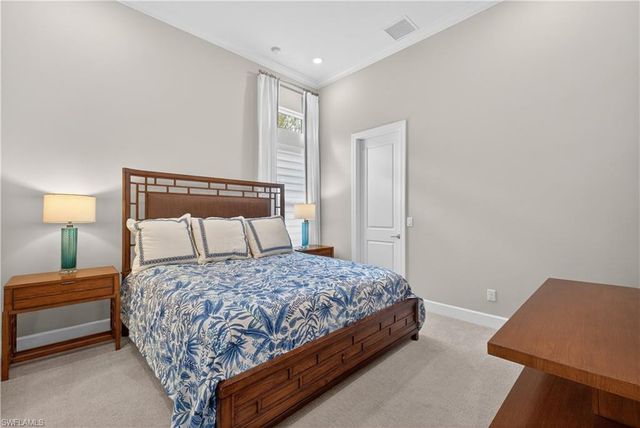 8709 Cavano ST, Naples, FL 34119