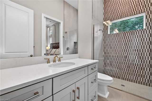 8709 Cavano ST, Naples, FL 34119