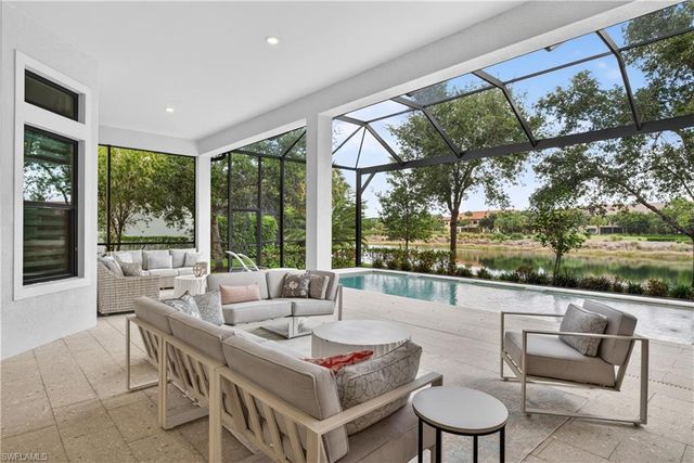 8709 Cavano ST, Naples, FL 34119
