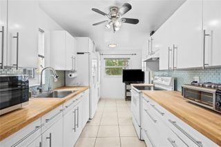 8002 Lagos De Campo Boulevard B-101, Tamarac, FL 33321