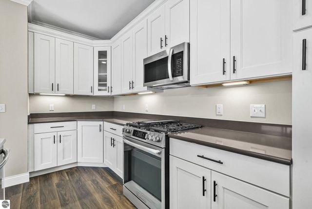 5037 Sheffer Farm Road, Traverse City, MI 49685