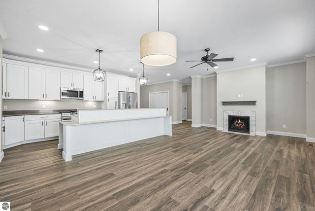 5037 Sheffer Farm Road, Traverse City, MI 49685