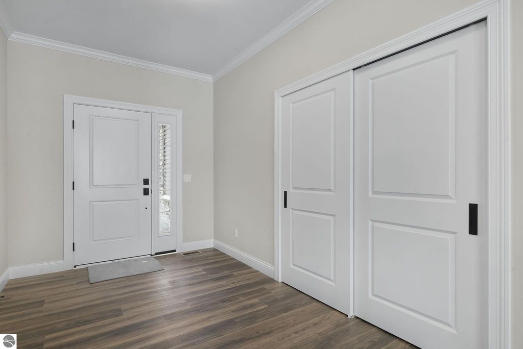 Image 4 of property listing at 5037 Sheffer Farm Road, Traverse City, MI 49685