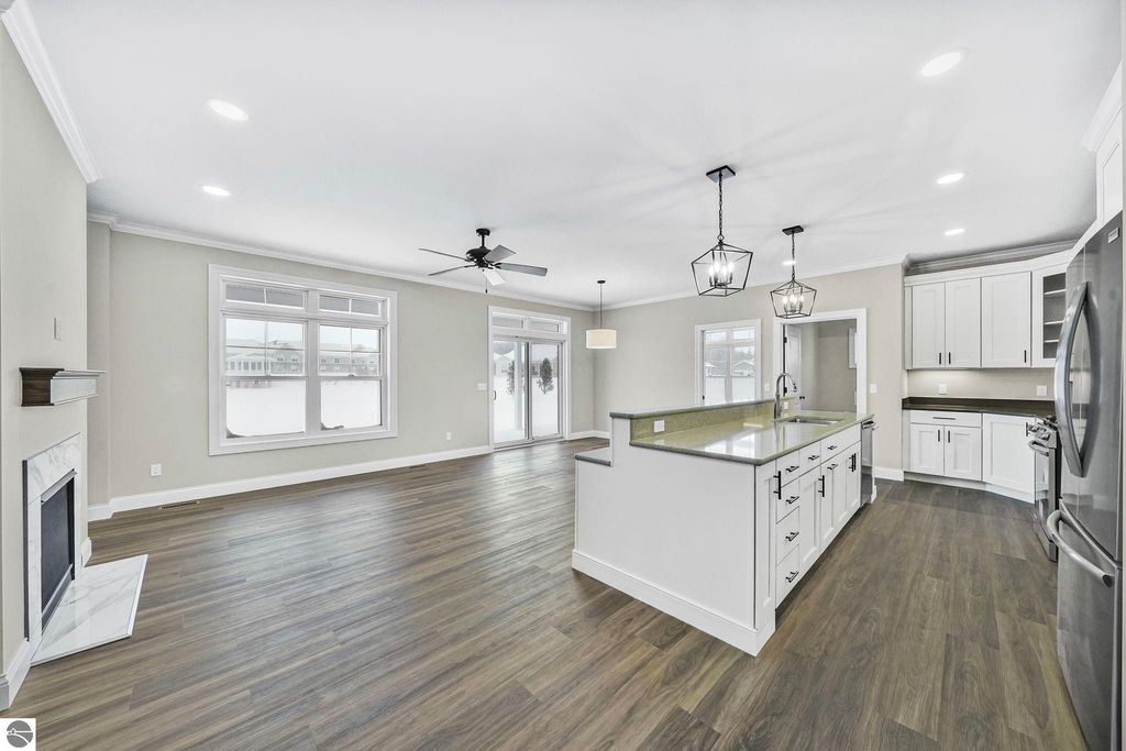 Image 6 of property listing at 5037 Sheffer Farm Road, Traverse City, MI 49685