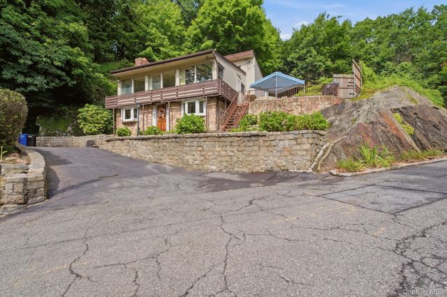 25 Chatham Terrace, Yonkers, NY 10710