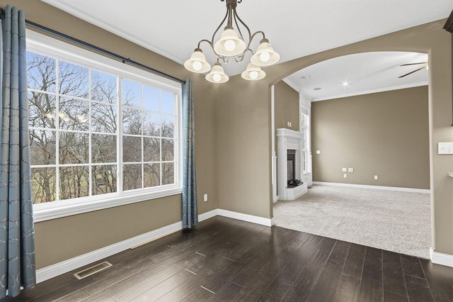 5008 BROOKTHORN CT, Columbia, MO 65203