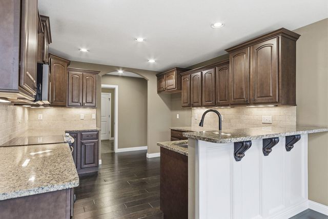 5008 BROOKTHORN CT, Columbia, MO 65203