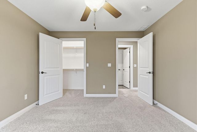 5008 BROOKTHORN CT, Columbia, MO 65203