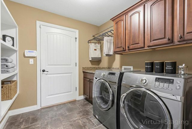 5008 BROOKTHORN CT, Columbia, MO 65203