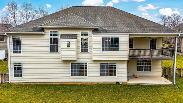 5008 BROOKTHORN CT, Columbia, MO 65203