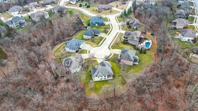 5008 BROOKTHORN CT, Columbia, MO 65203