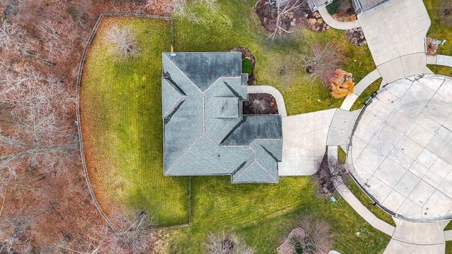 5008 BROOKTHORN CT, Columbia, MO 65203