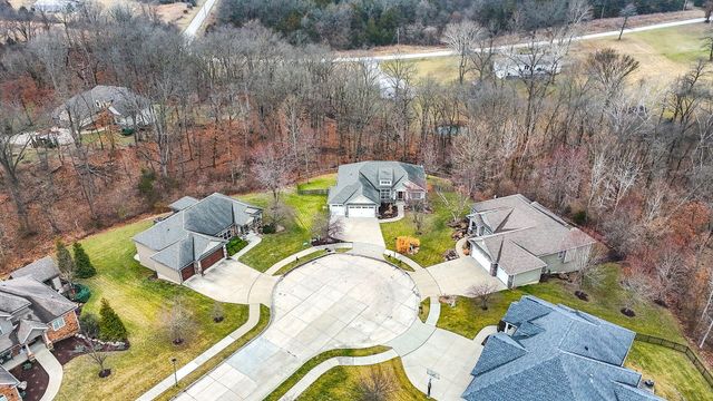 5008 BROOKTHORN CT, Columbia, MO 65203