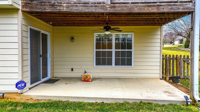 5008 BROOKTHORN CT, Columbia, MO 65203