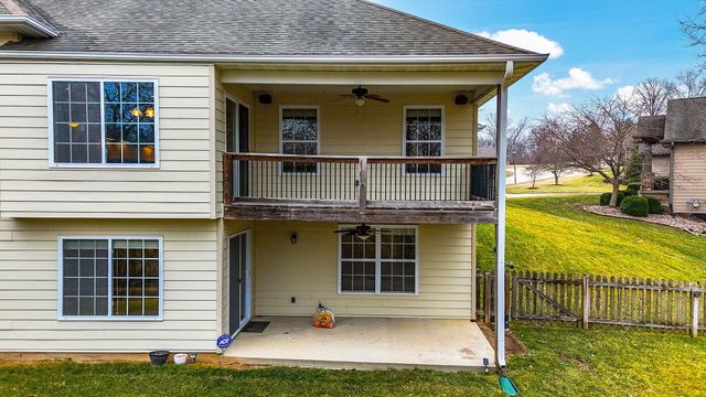 5008 BROOKTHORN CT, Columbia, MO 65203