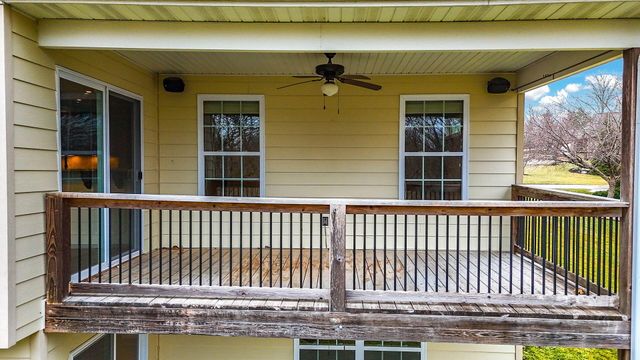 5008 BROOKTHORN CT, Columbia, MO 65203