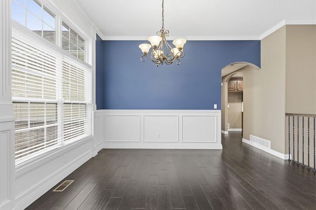 5008 BROOKTHORN CT, Columbia, MO 65203