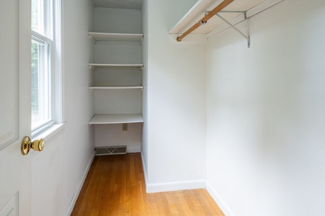 8 Spruce Rd, Medway, MA 02053