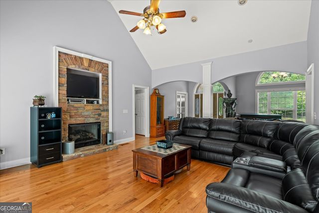 1844 Old Highway 100, Waco, GA 30182