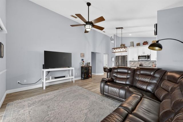 571 AUGUSTINE COURT, Oviedo, FL 32765