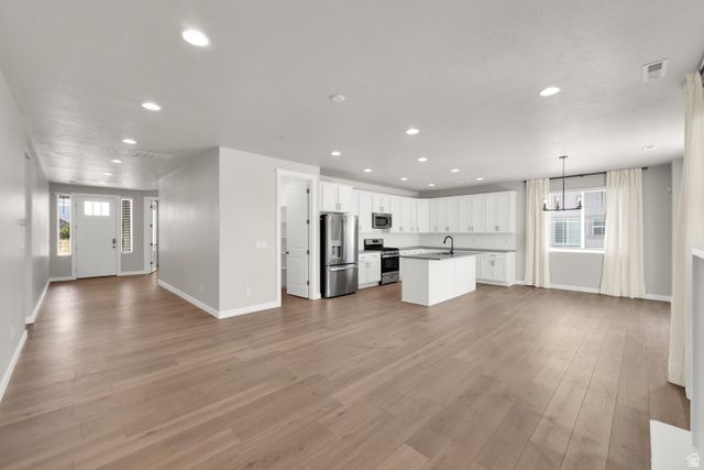 1823 S 2475 W, West Haven, UT 84401