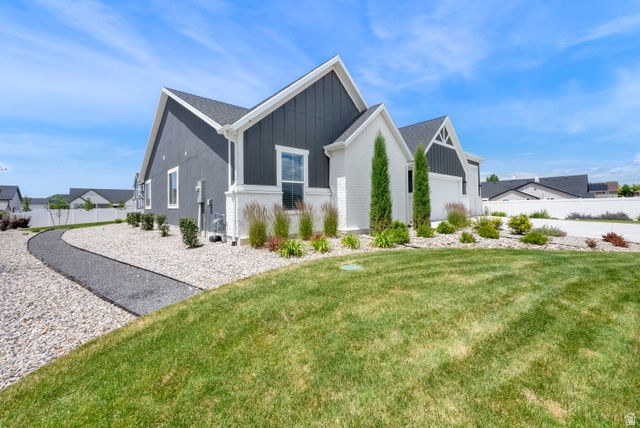 1823 S 2475 W, West Haven, UT 84401