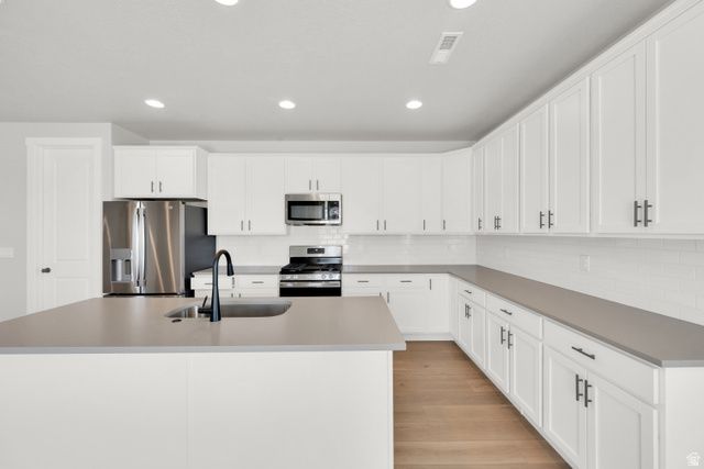 1823 S 2475 W, West Haven, UT 84401