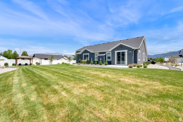 1823 S 2475 W, West Haven, UT 84401