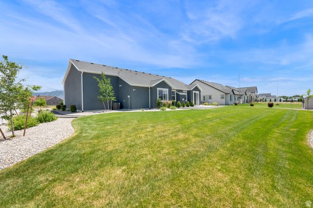 1823 S 2475 W, West Haven, UT 84401