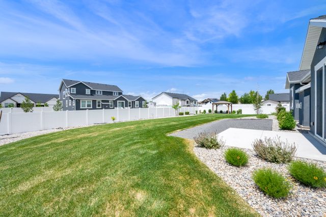 1823 S 2475 W, West Haven, UT 84401
