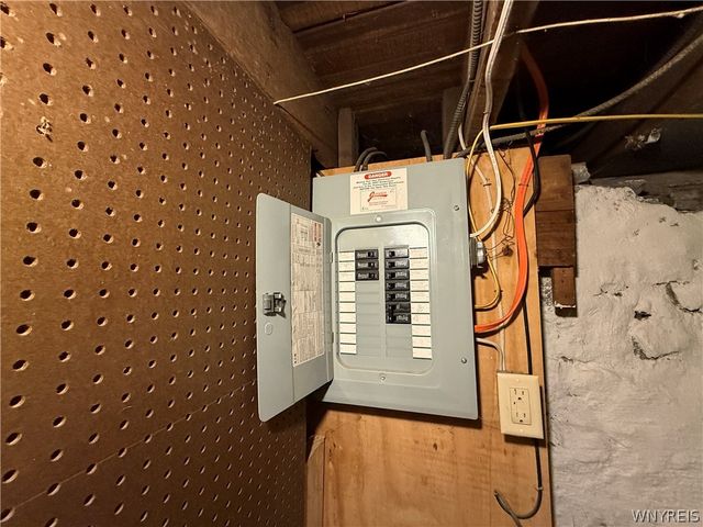 121 Riverside Avenue, Buffalo, NY 14207