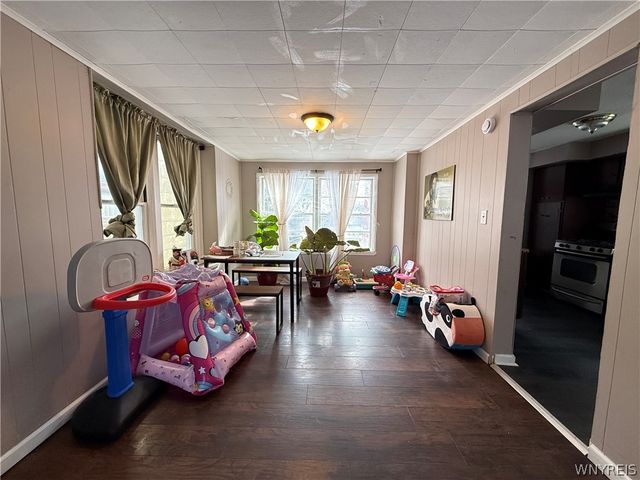 121 Riverside Avenue, Buffalo, NY 14207