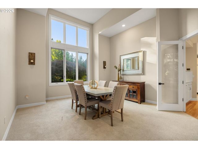 19700 WILDWOOD Dr, West Linn, OR 97068