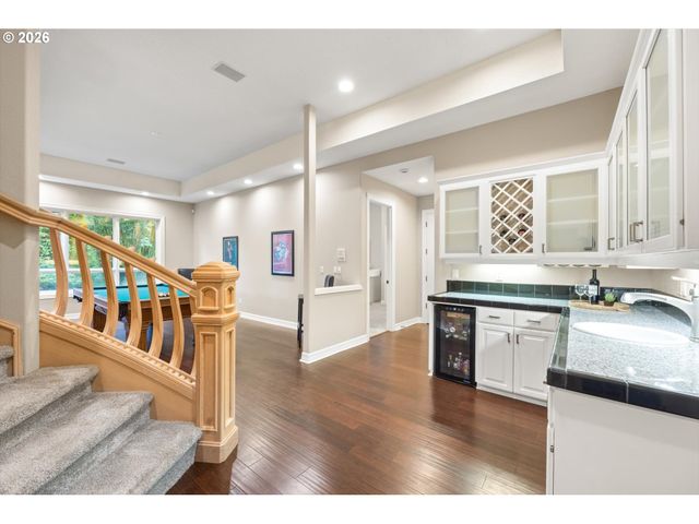 19700 WILDWOOD Dr, West Linn, OR 97068
