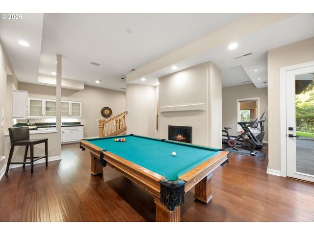 19700 WILDWOOD Dr, West Linn, OR 97068